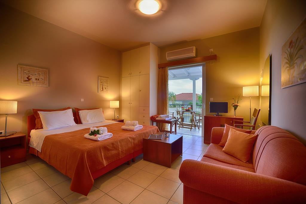Theoxenia Hotel Apartments Chrani Phòng bức ảnh