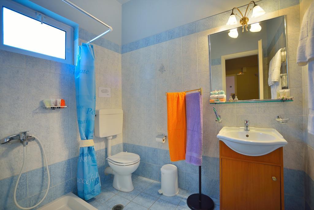Theoxenia Hotel Apartments Chrani Phòng bức ảnh